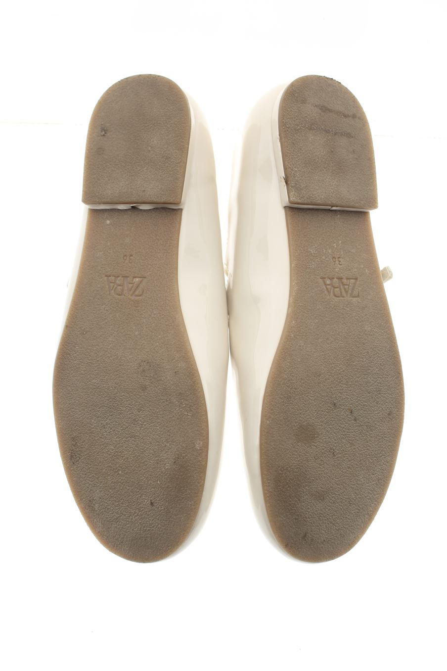 Chaussures plates de Zara de la taille 36, de couleur beige de