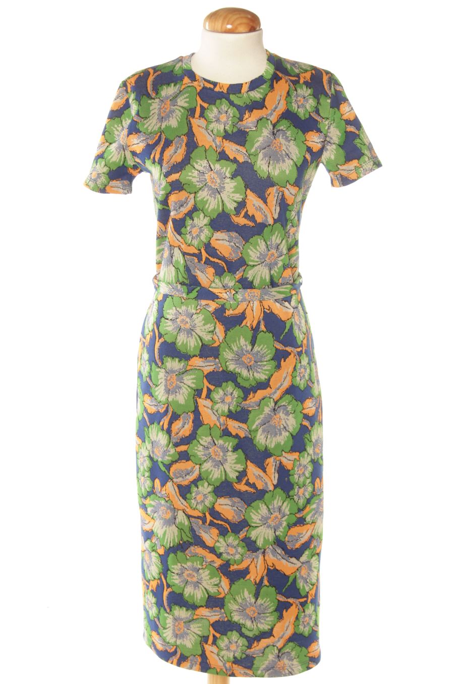 Vestido casual de Zara de la talla S, de color flores