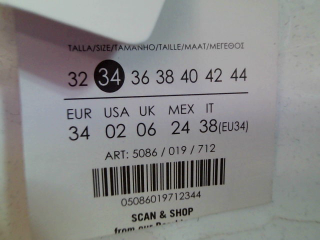 Jeans Bershka de la taille 34, de couleur animal print de denim