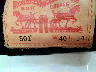Jeans Levi's de la taille 50, de couleur noir de denim