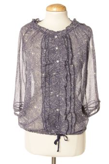 Blusa de manga larga S Sfera, foto 1 de 2