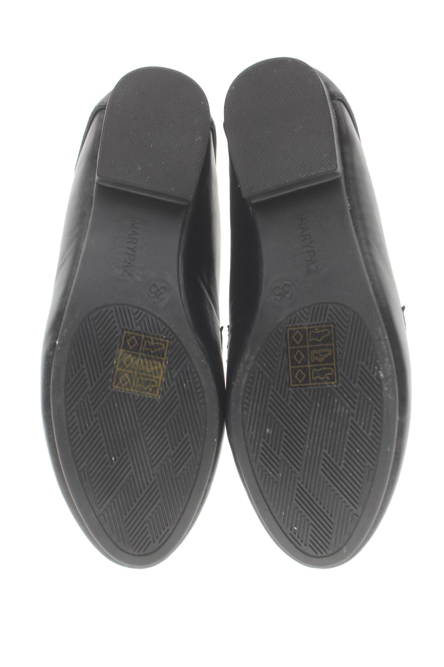 Zapatos planos de Mary Paz de la talla 36, de color negro de