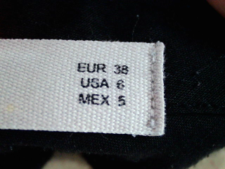 Pantalón de Mango de la talla 38, de color negro