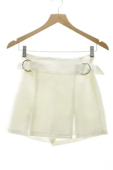Pantaloni corti 36 Bershka, foto 1 di 2