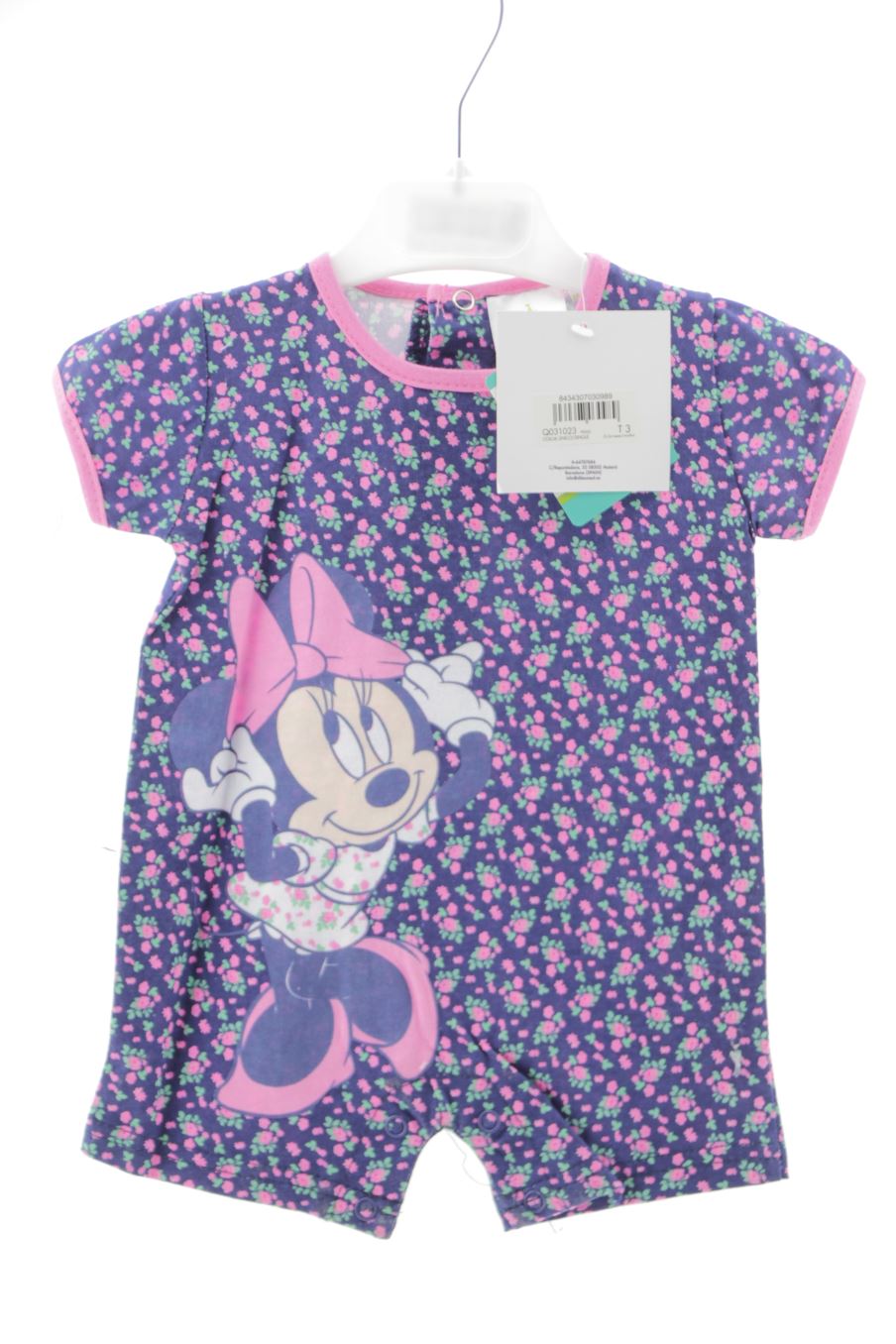 Pyjama Disney de la taille 3 mois avec une étiquette