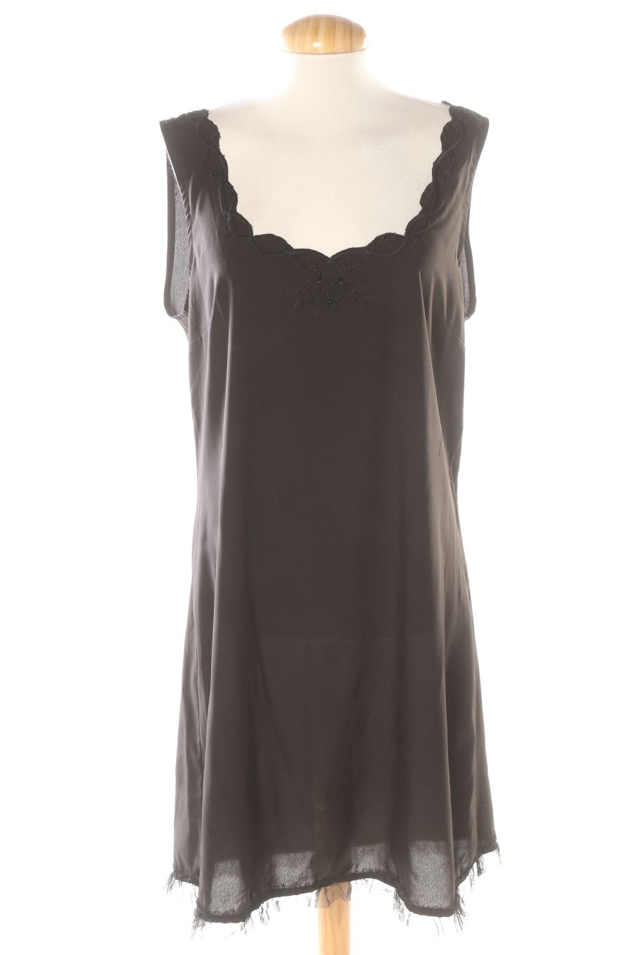 Robe casual DDP de la taille XL, de couleur noir