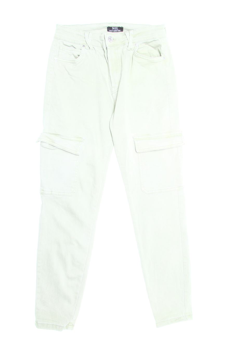 Jeans Bershka de la taille 40, de couleur vert de denim