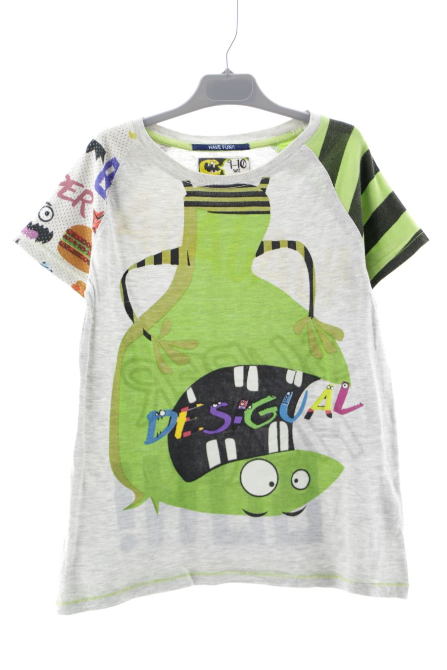 T-shirt Desigual de la taille 9 ans de seconde main