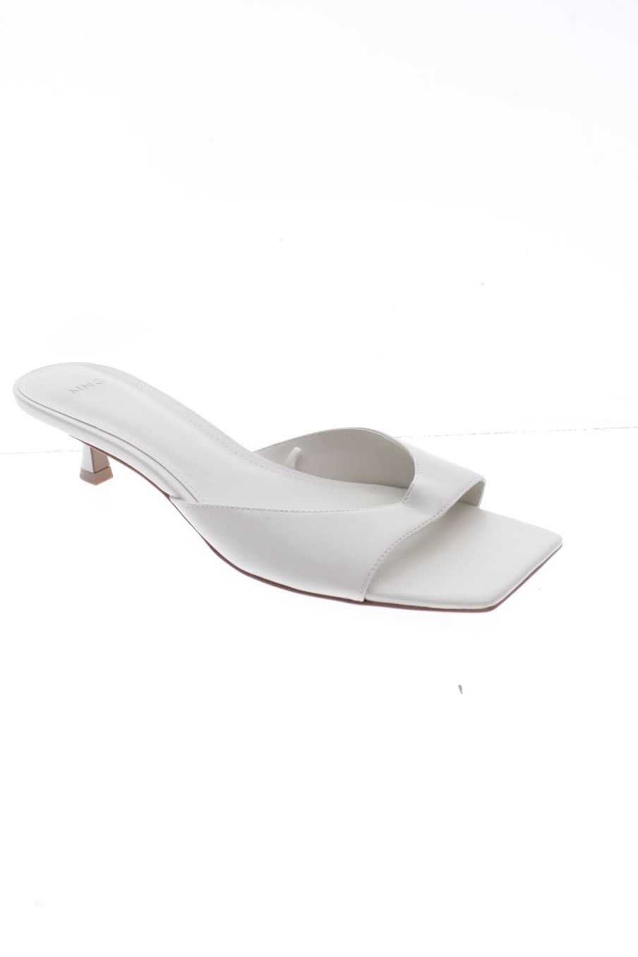 Sandales à talons de Mango de la taille 39, de couleur blanc de