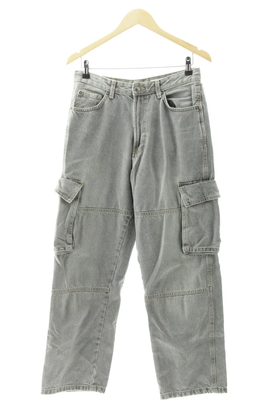 Vaquero de Bershka de la talla 36, de color gris de ropa vaquera