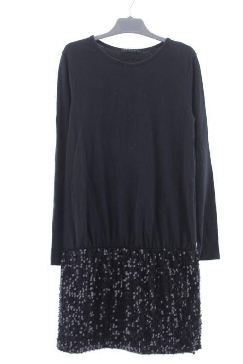 Aufwändiges Kleid