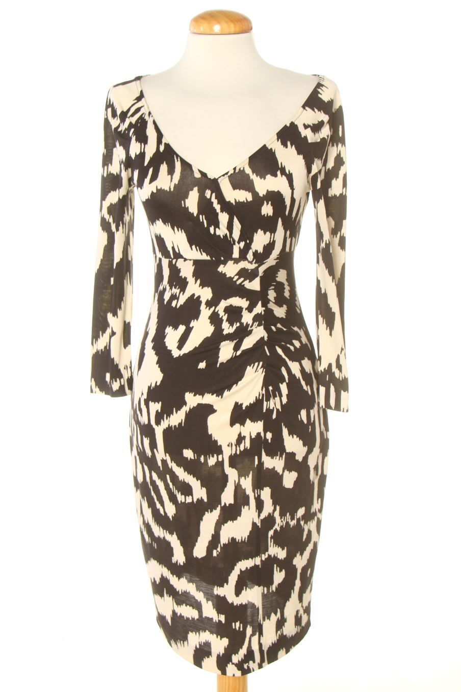 Vestido casual de Diane Von Furstenberg de la talla 38, de color estampado