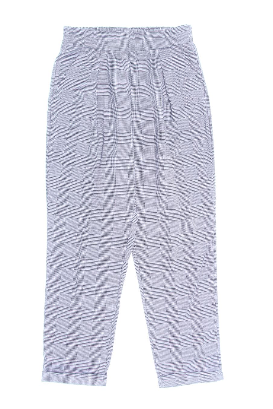 Pantalones de Stradivarius de la talla S, de color negro