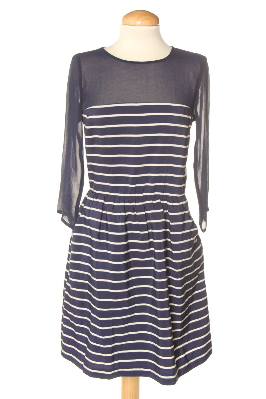 Vestido casual de Stradivarius de la talla S, de color rayas