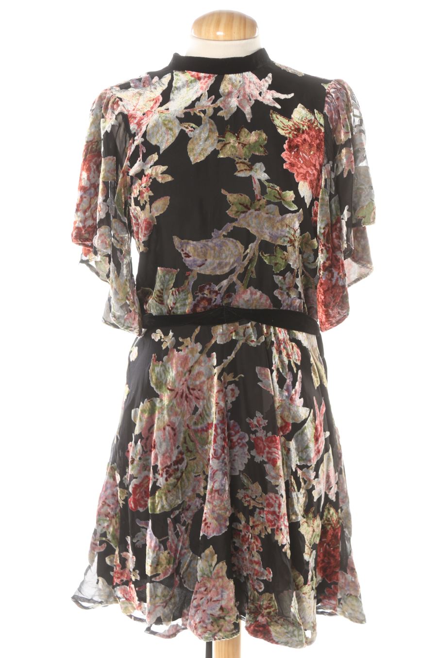 Vestido casual de Zara de la talla XS, de color estampado