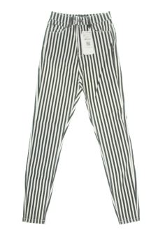 Jeans 34 Stradivarius, foto 1 di 2