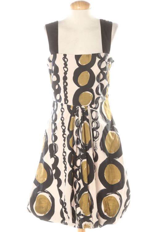 Einfaches Kleid