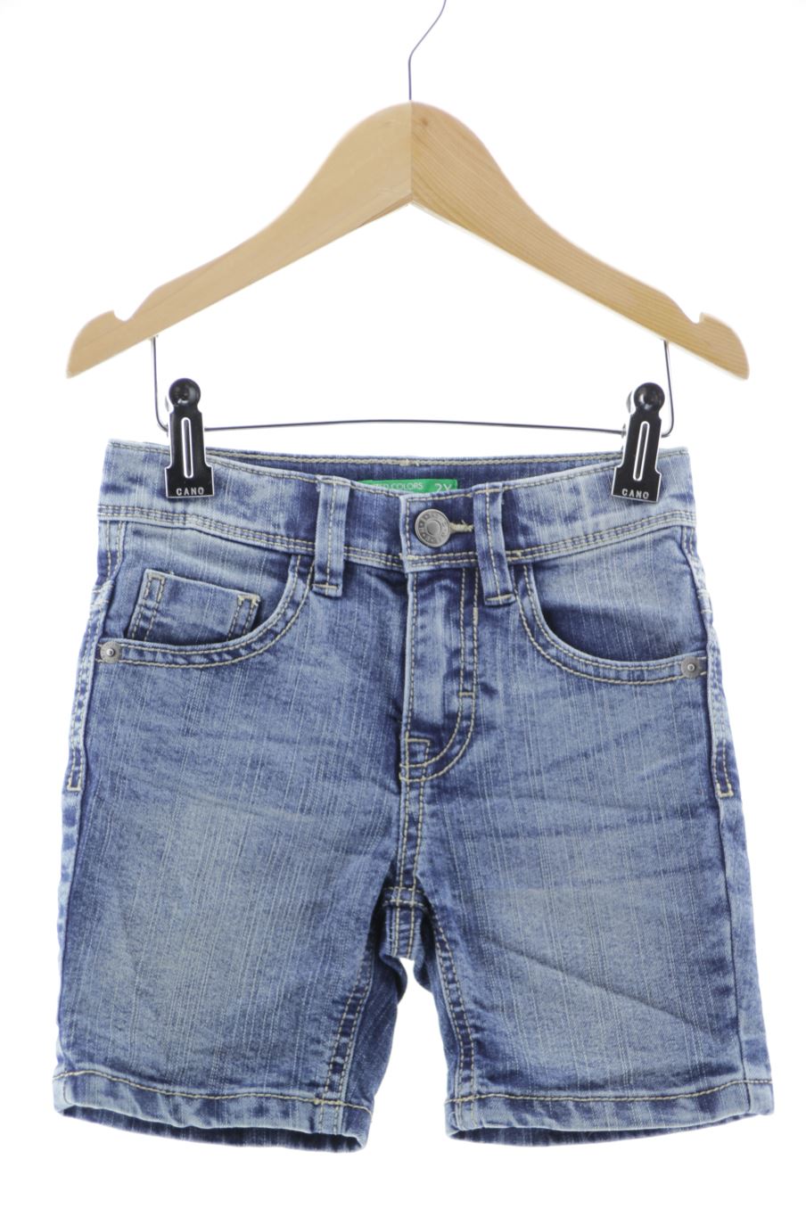 Short en jean Benetton de la taille 2 ans de denim de seconde main