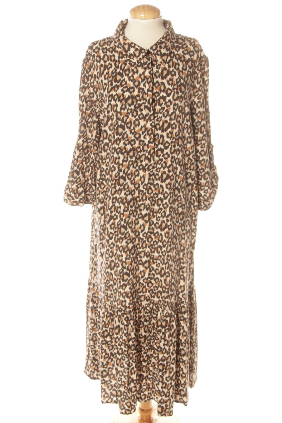 Robe casual University club de la taille XL, de couleur animal print