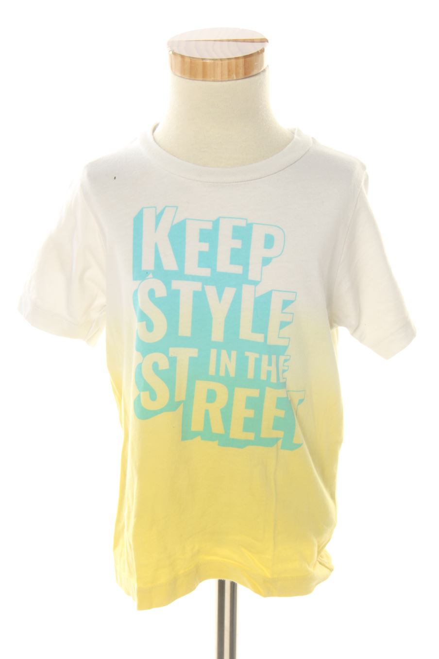 T-shirt Zkidiliz de la taille 4 ans de seconde main
