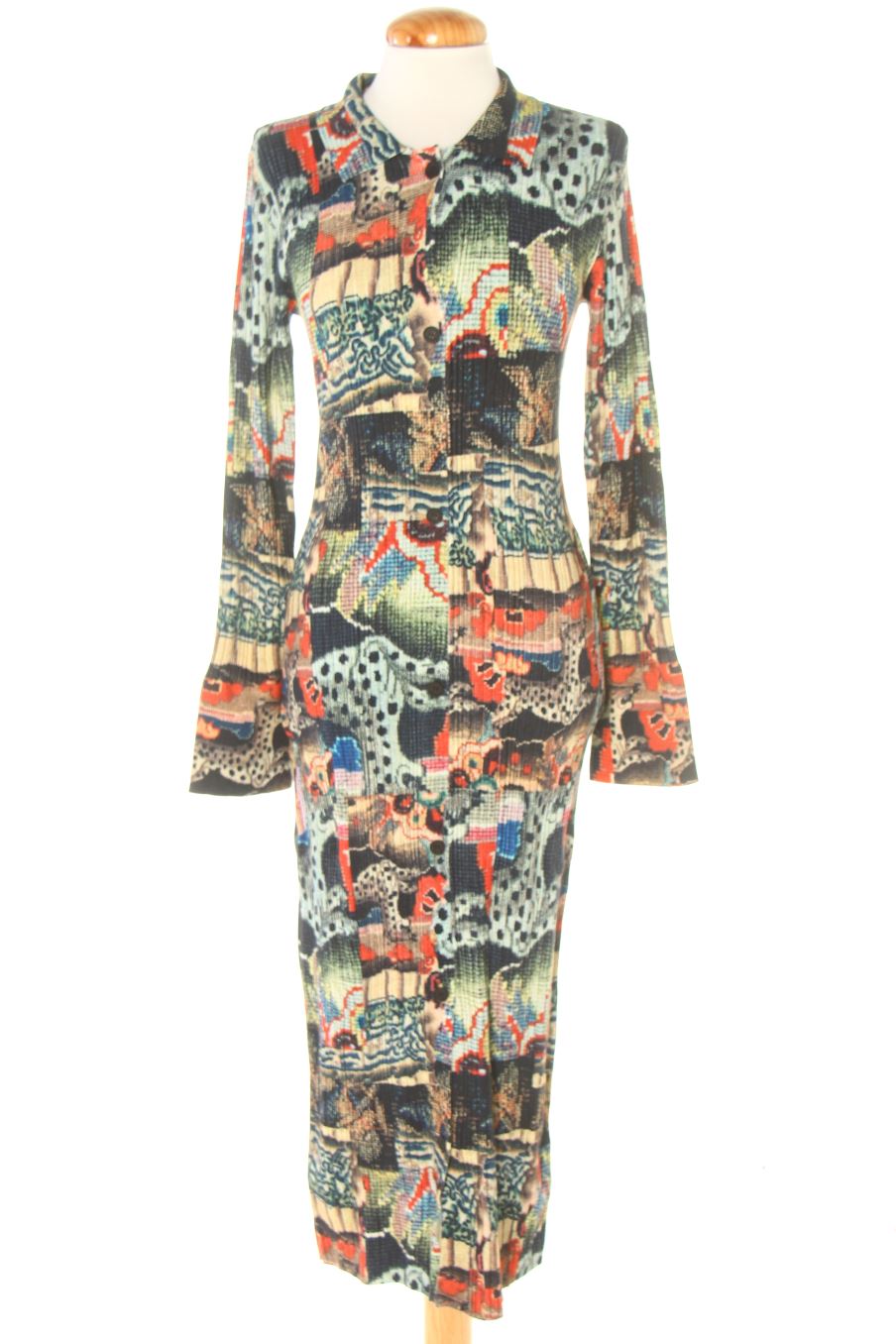 Robe casual Desigual de la taille M, de couleur imprimés