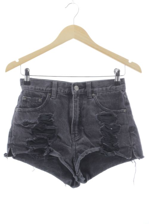Pantalón corto