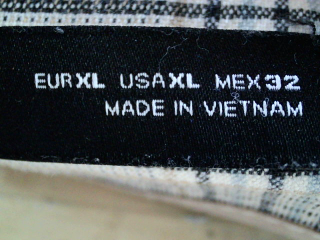 Pantalón de Zara de la talla XL, de color cuadros
