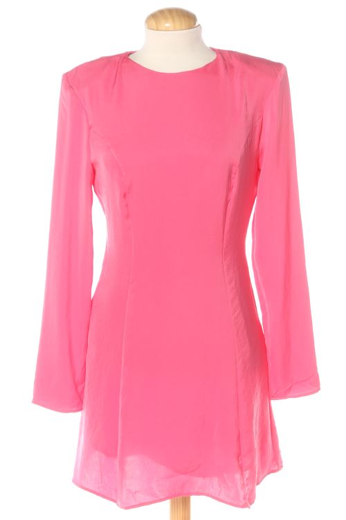 Aufwändiges Kleid