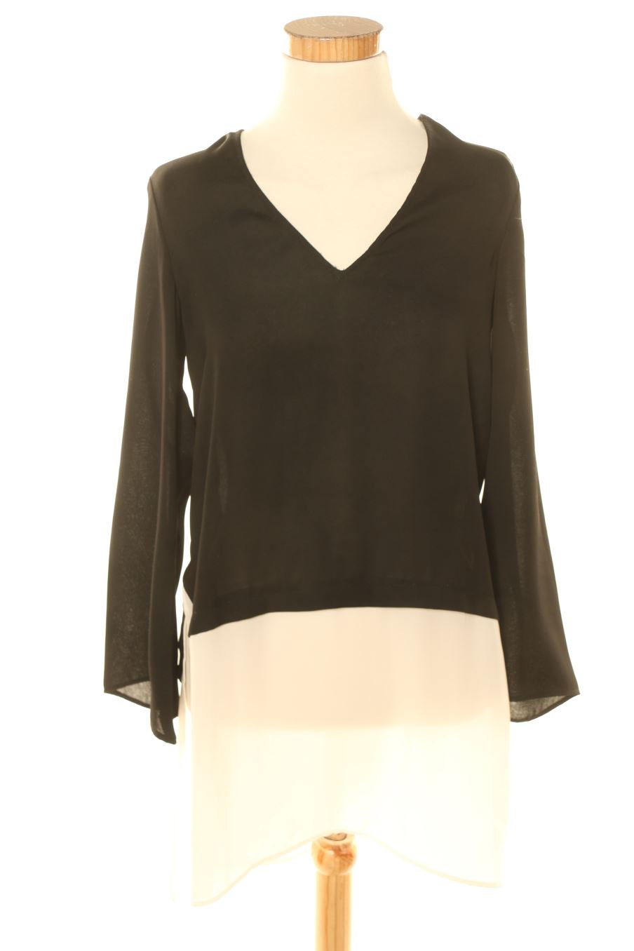 Blusa de manga larga de Zara de la talla XS, de color negro