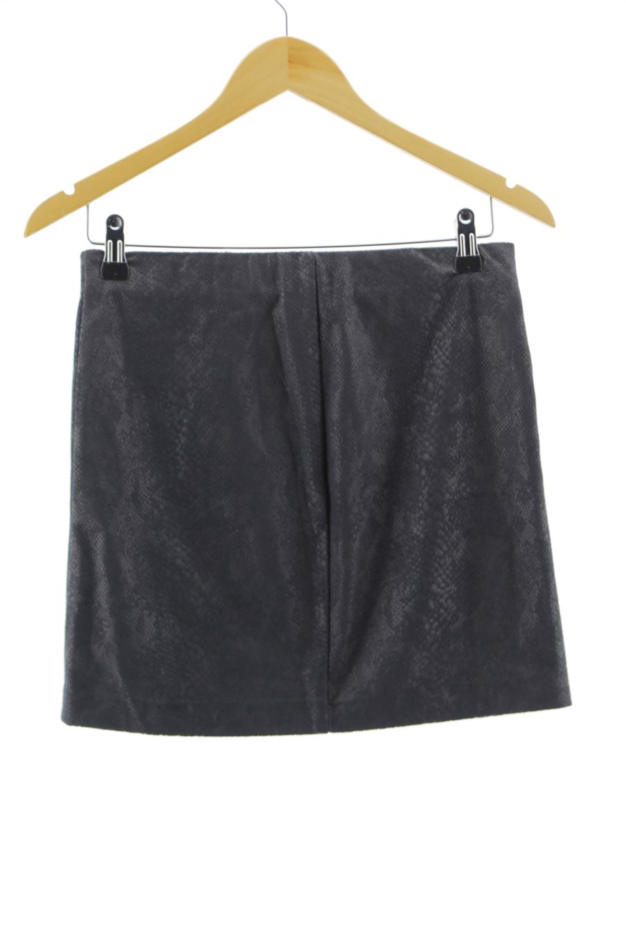 Jupe Promod de la taille S, de couleur noir