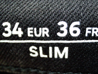 Jeans C&A de la taille 36, de couleur noir de denim