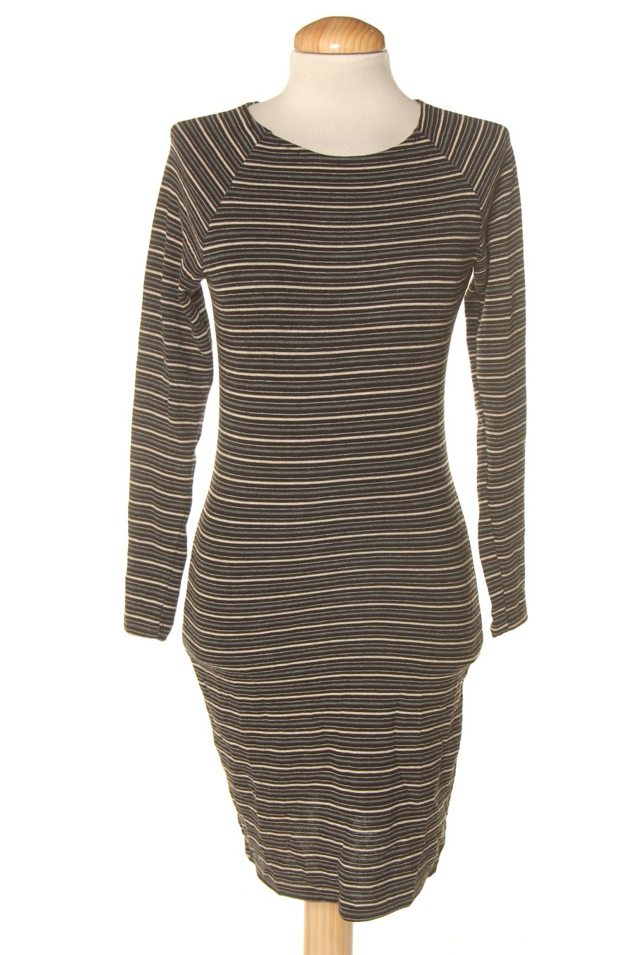 Robe casual Mango de la taille S, de couleur rayures