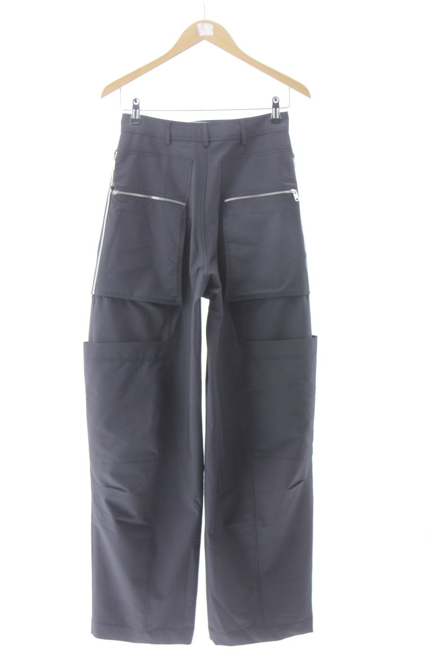 Pantalón de Zara de la talla XS, de color negro