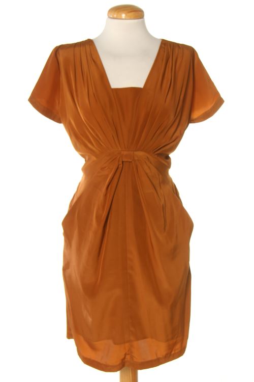 Aufwändiges Kleid