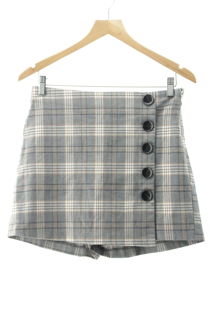 Pantalón corto de Stradivarius de la talla 38, de color cuadros