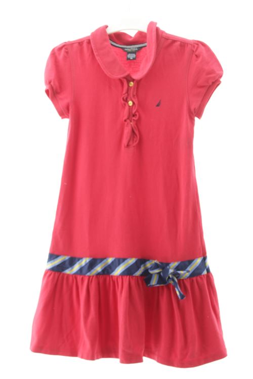 Aufwändiges Kleid