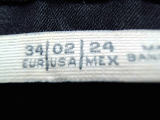 Vaquero de Bershka de la talla 34, de color gris de ropa vaquera