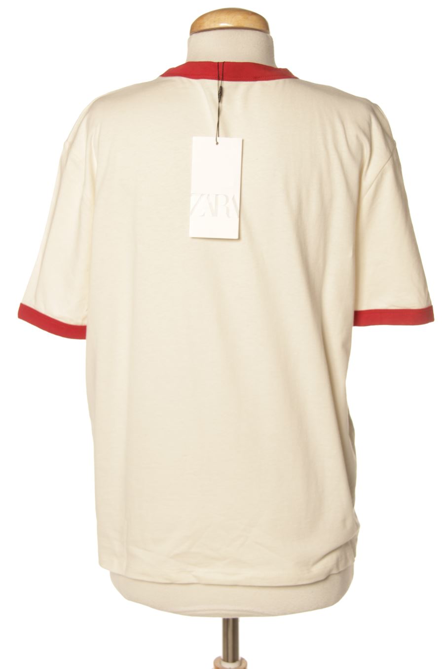 T-shirt Zara de la taille L, de couleur beige