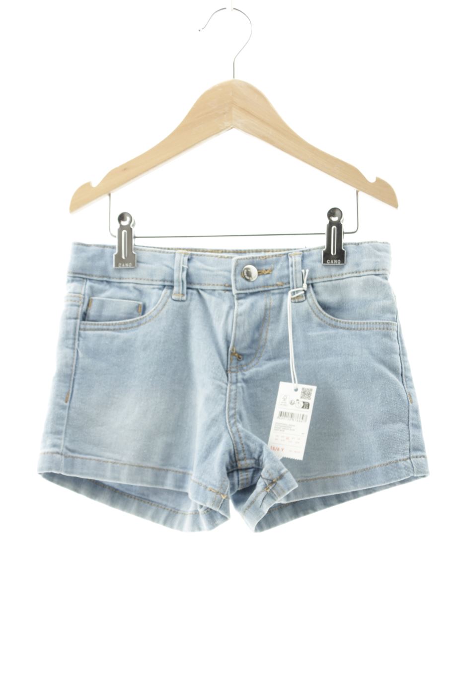 Short en jean ZY de la taille 5 ans avec une étiquette