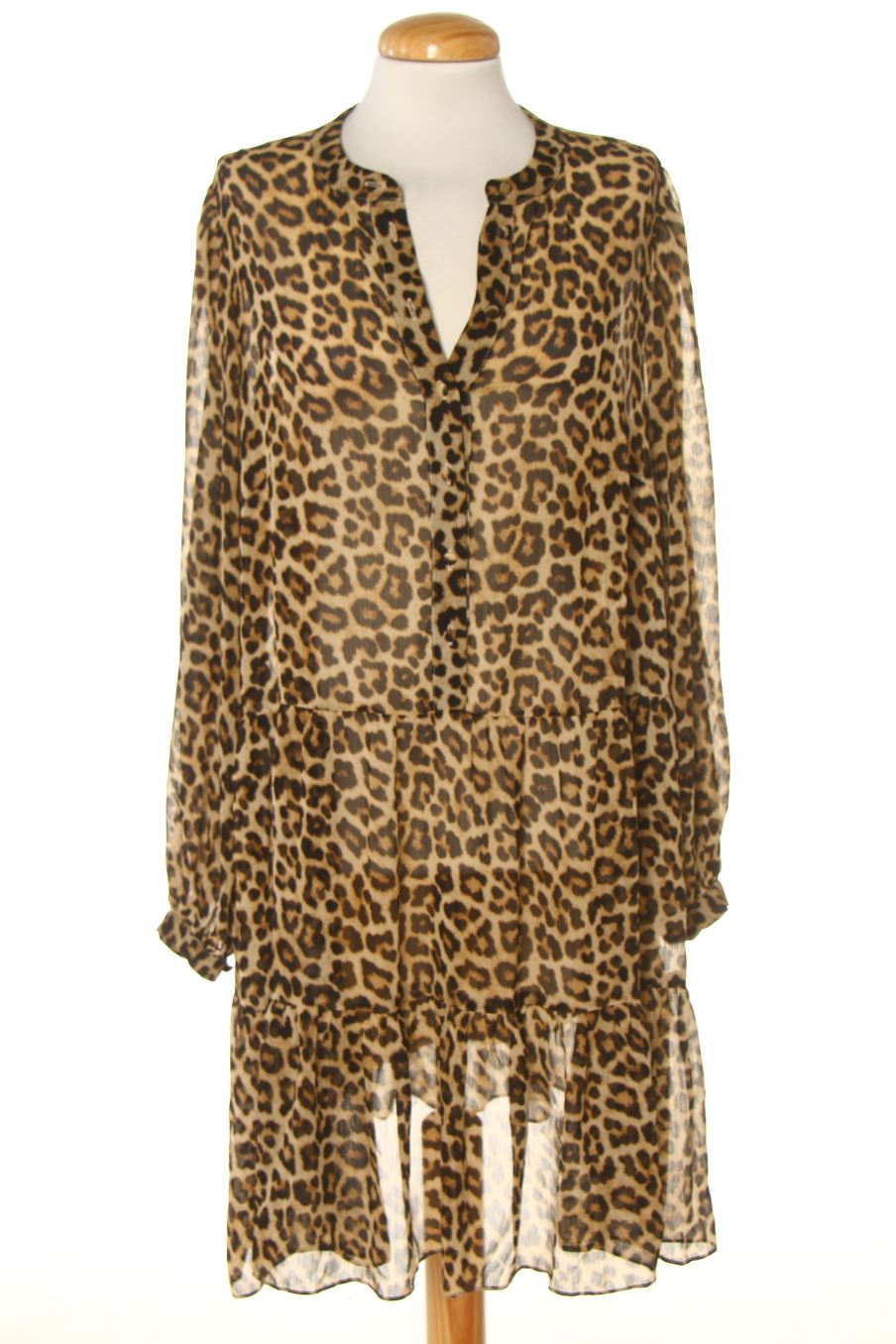 Robe casual H&M de la taille M, de couleur animal print
