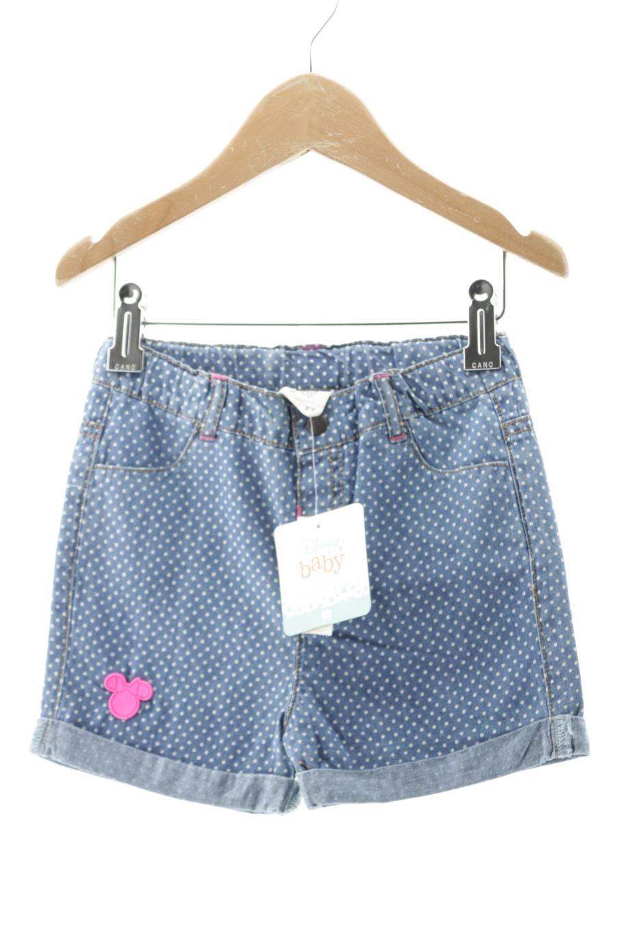 Short Disney baby de la taille 18 mois avec une étiquette