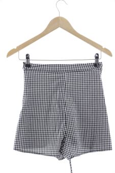 Shorts XS IN THE STYLE
