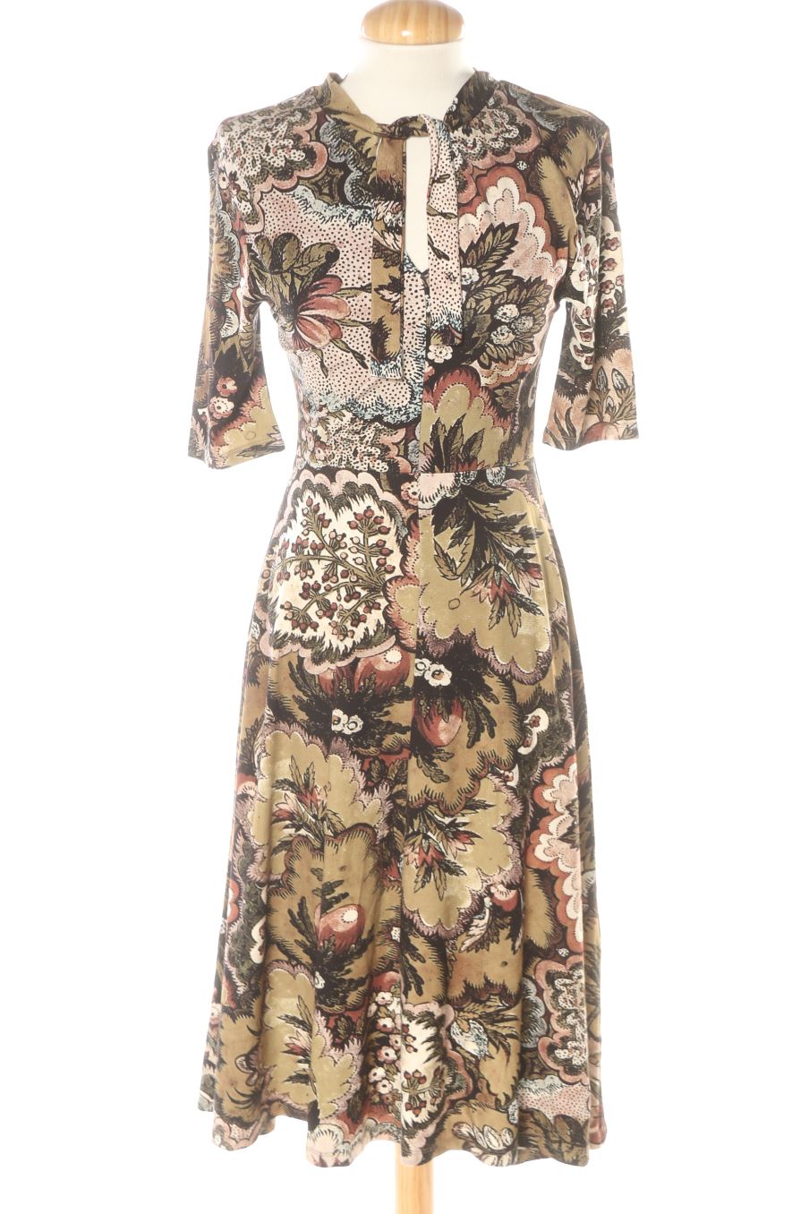 Einfaches Kleid von Desigual Größe M, Farbe Geblümt, für