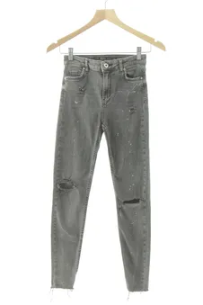 Jeans 34 Bershka, photo 1 sur 2