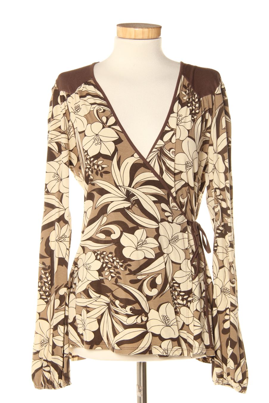 Chaqueta de Cortefiel de la talla M, de color flores
